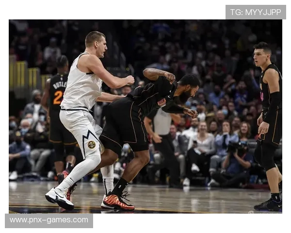 NBA焦点战判罚尺度成舆论焦点 NBA焦点战判罚尺度成舆论焦点