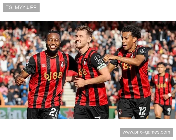 伯恩茅斯锋线新星索兰克闪耀赛场,进球如麻成球队制胜关键 伯恩茅斯锋线新星索兰克闪耀赛场,进球如麻成球队制胜关键